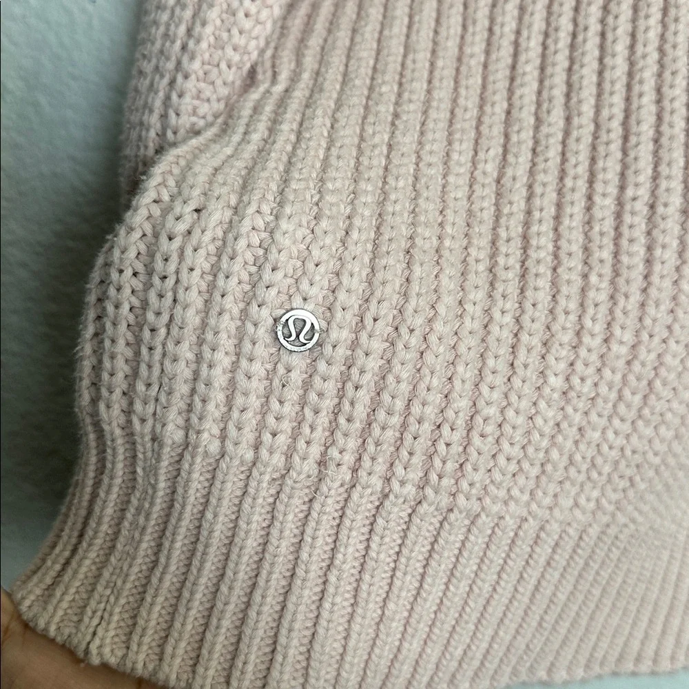 Lululemon Turtleneck Cable Knit Sweater‎ Size 8 Cabincore Chunky Bring the Cozy